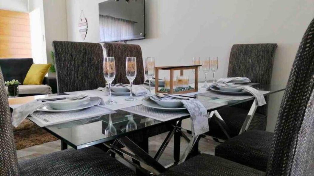 Evans Village - Apartments & Spa Johannesbourg Extérieur photo