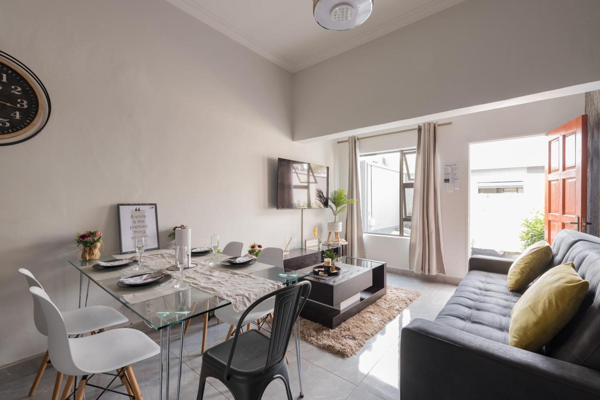 Evans Village - Apartments & Spa Johannesbourg Extérieur photo