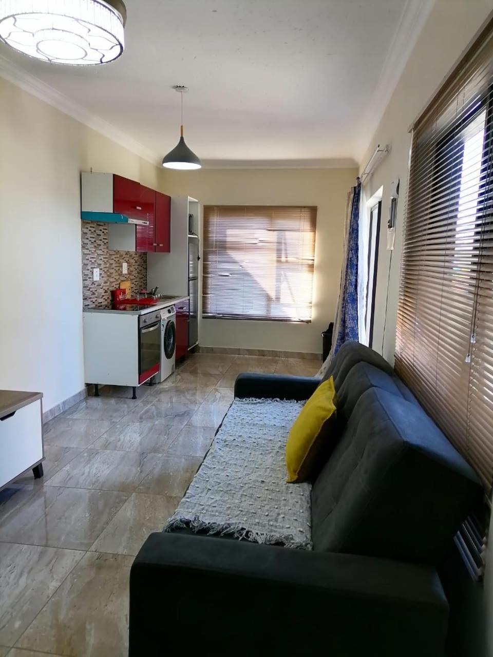 Evans Village - Apartments & Spa Johannesbourg Extérieur photo